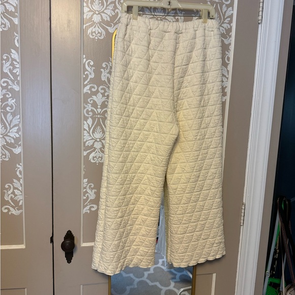 NWOT quilted matching pants set - Picture 3 of 7